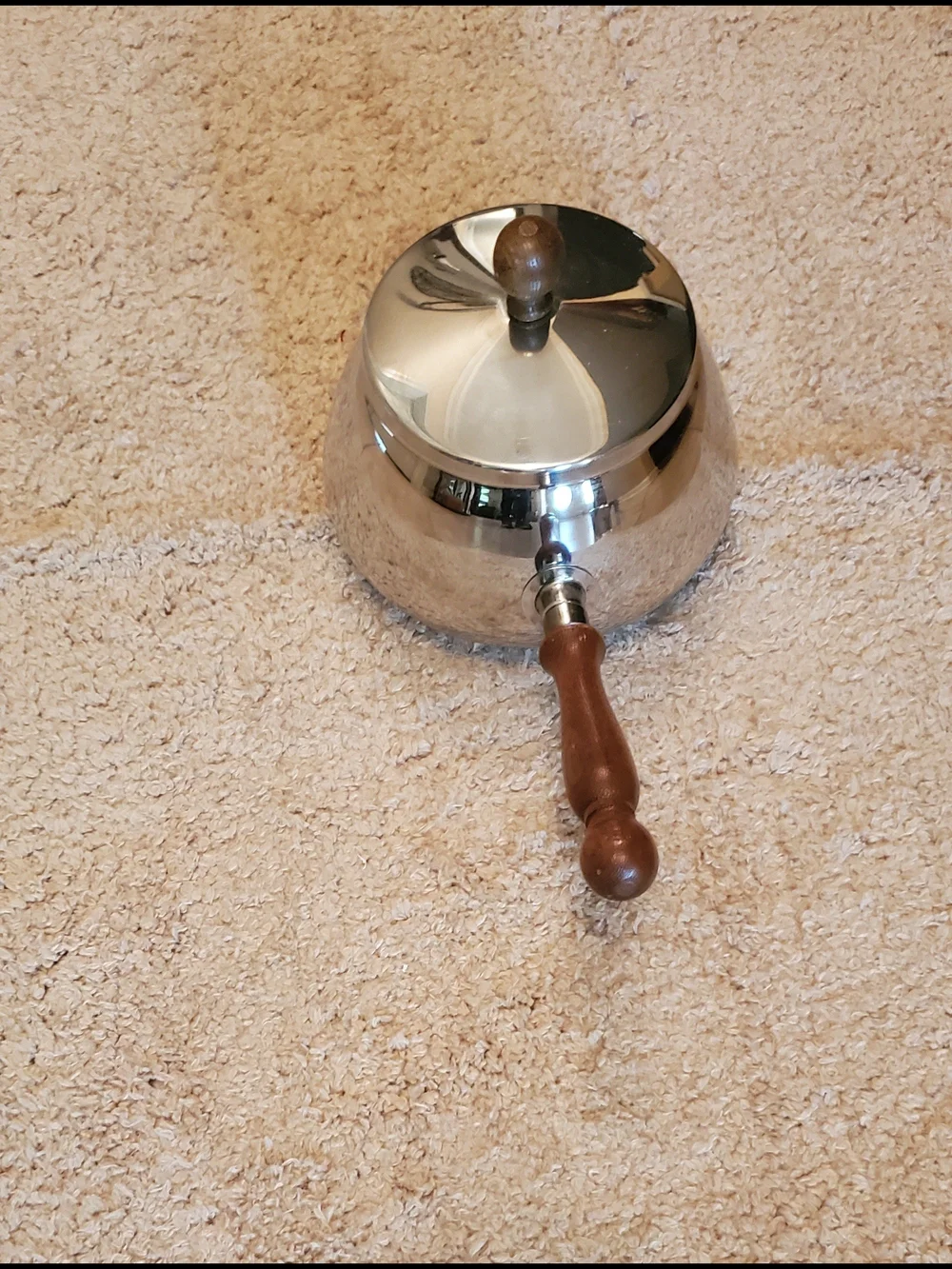 Fondue Pot Stainless Steel  with Wooden Handle